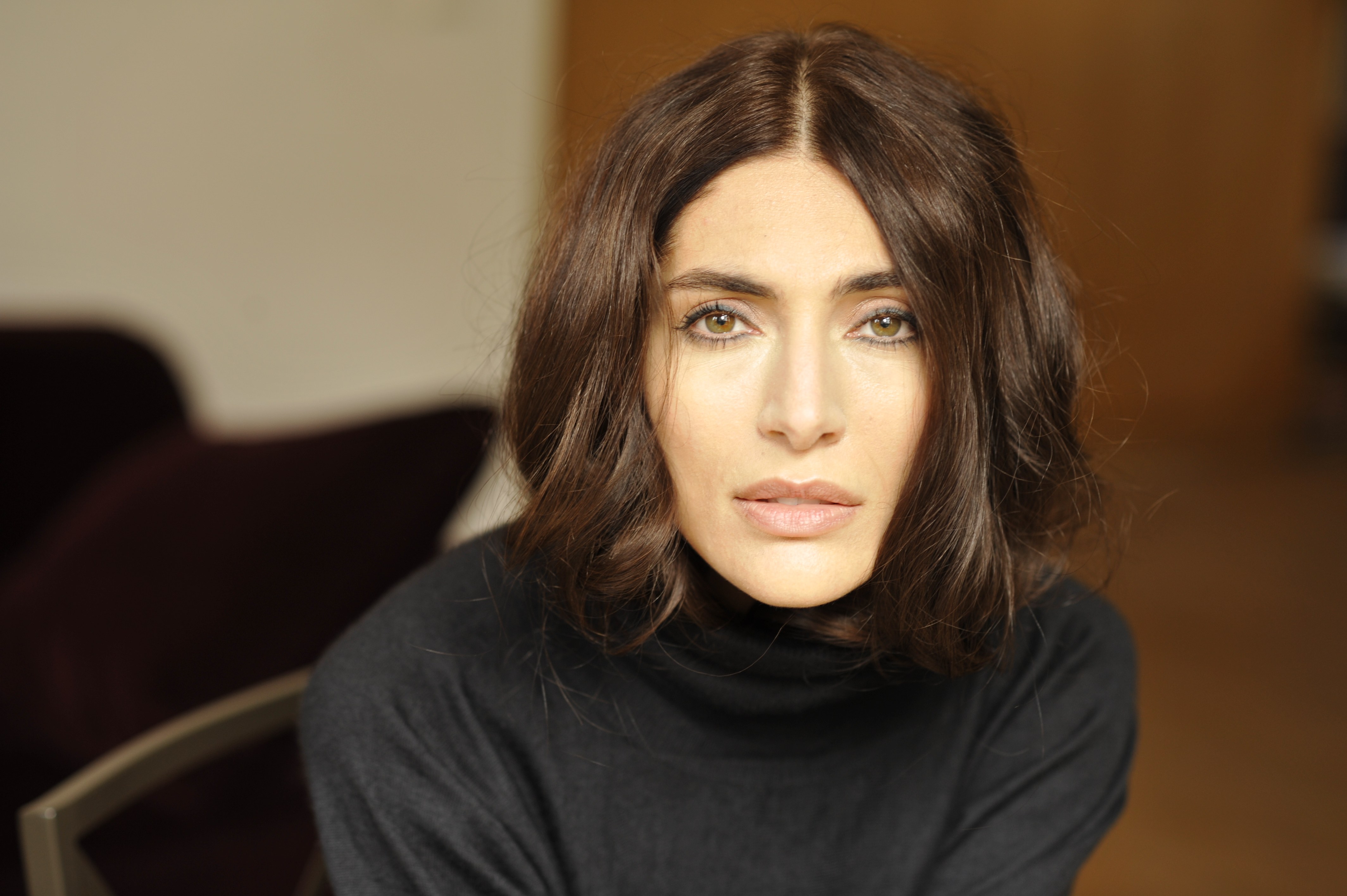 Caterina Murino – Incredible Little Flying Pig Gets 3rd April Release